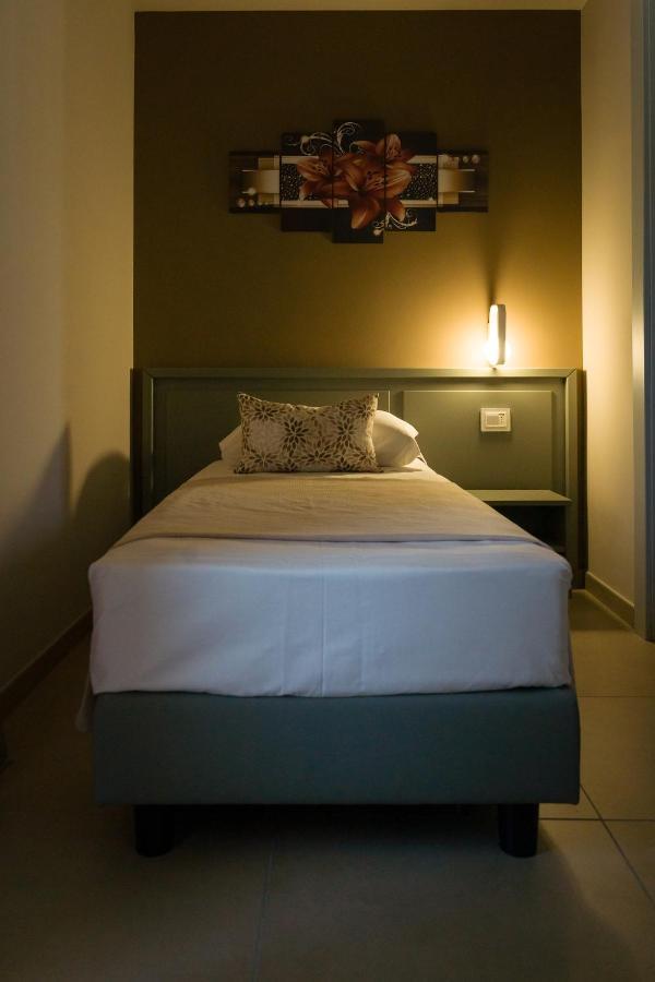 Rosy'S Rooms Patrica Ngoại thất bức ảnh