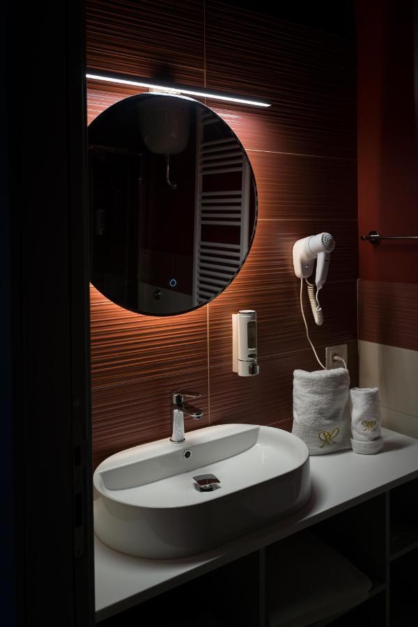 Rosy'S Rooms Patrica Ngoại thất bức ảnh